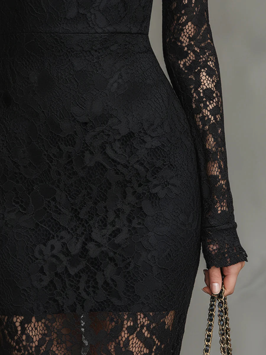 Elegante vestito maxi in pizzo nero elasticizzato a sirena