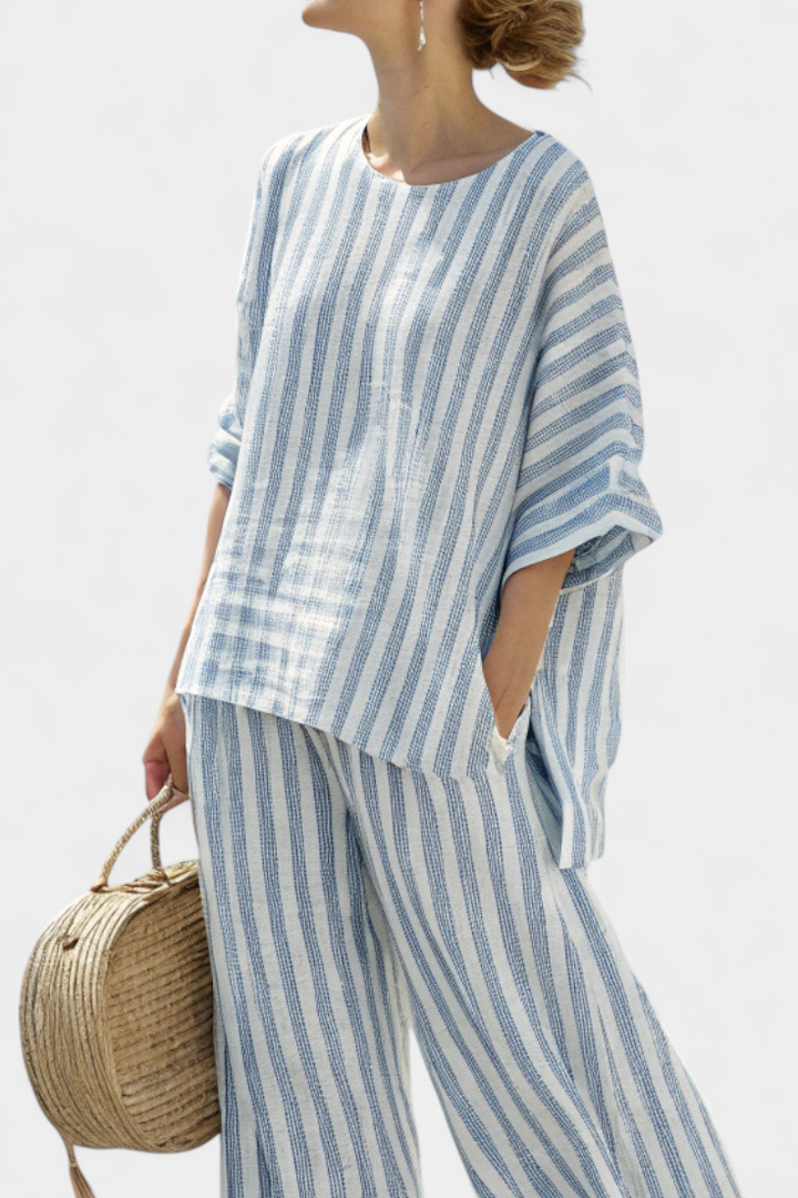 Federica – top in lino a righe blu sofisticato e pantaloni rilassati
