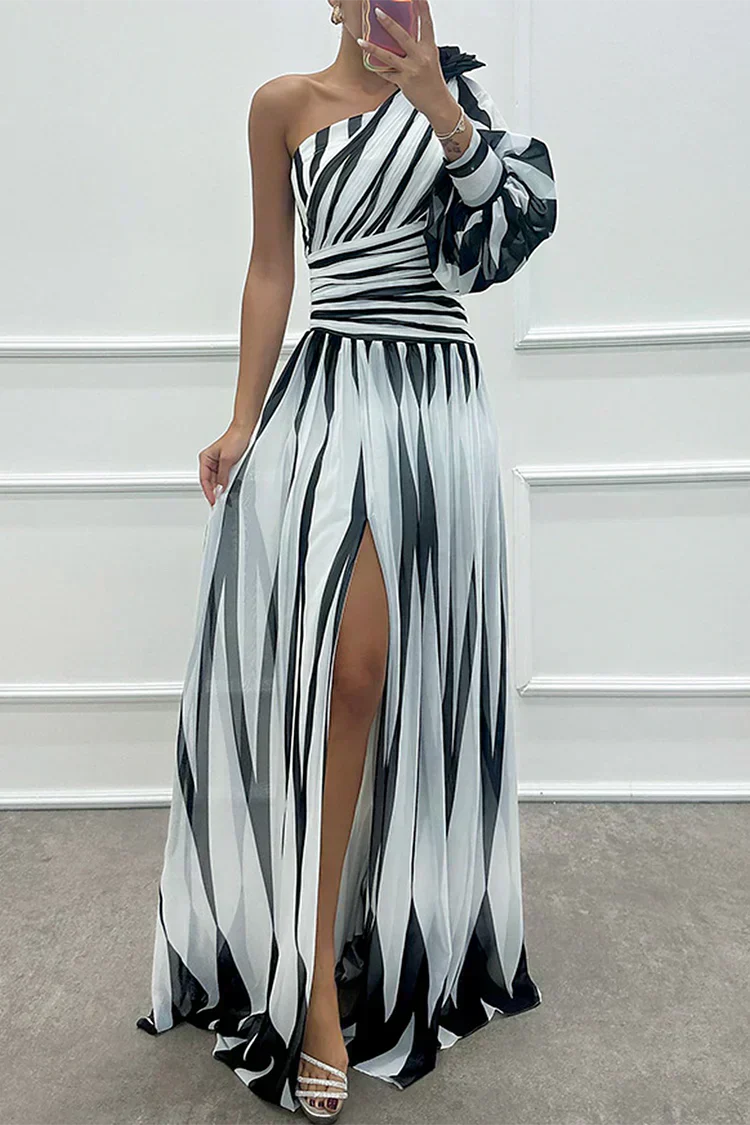 Hazel™ | Elegante Abito Maxi a Strisce con Spalla Scoperta