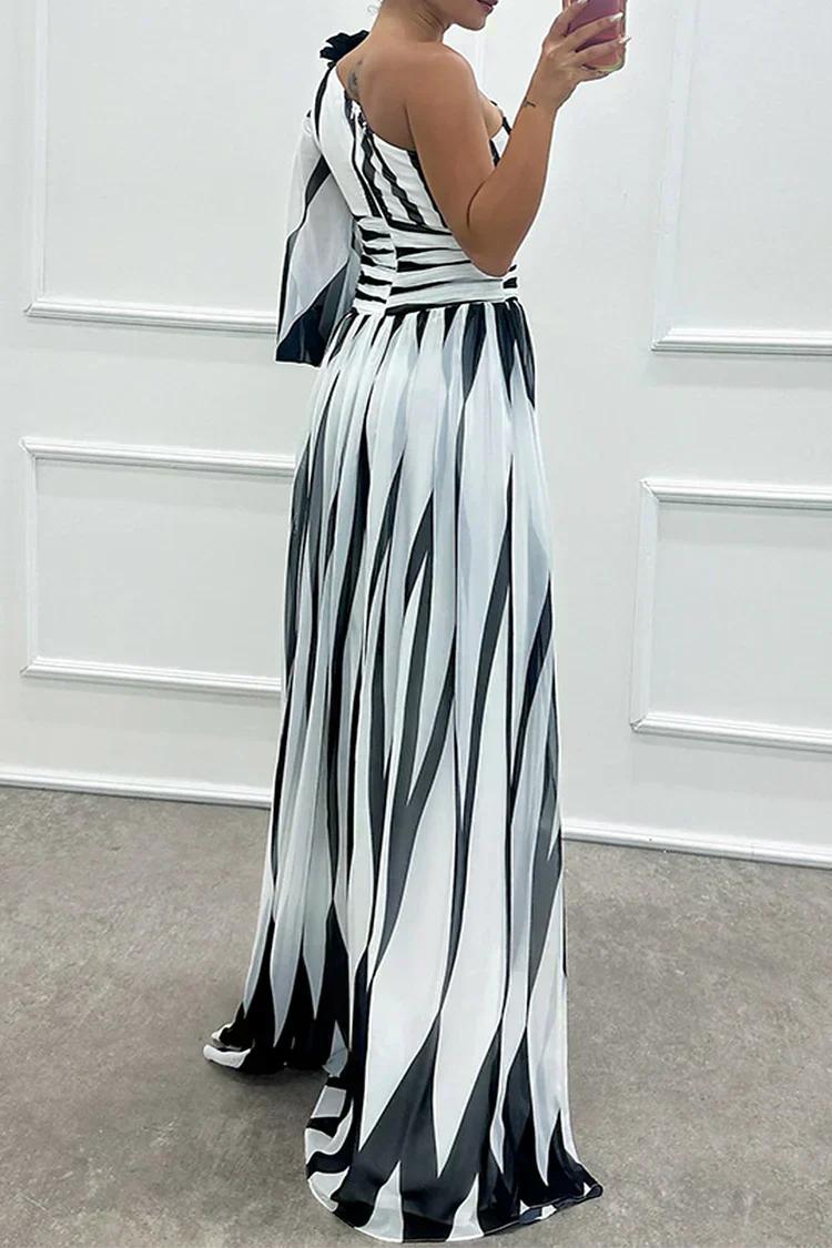 Hazel™ | Elegante Abito Maxi a Strisce con Spalla Scoperta