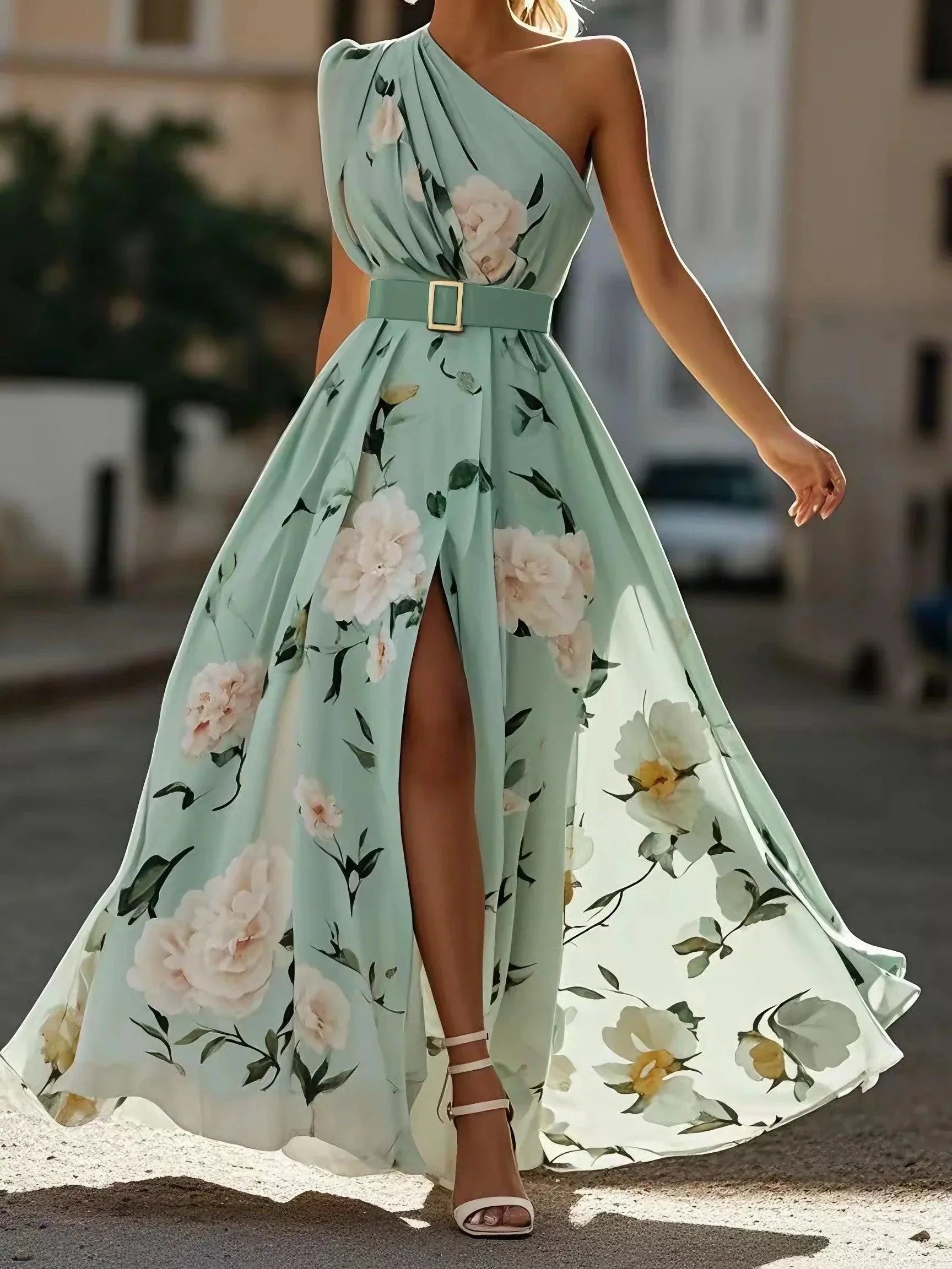 Julie | Abito Maxi in Chiffon Floreale Verde Chiaro a Spalla Unica