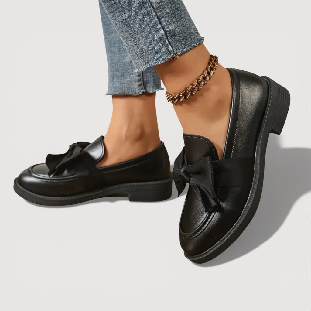 MAERYL – LOAFERS CON DETTAGLIO A FIocco