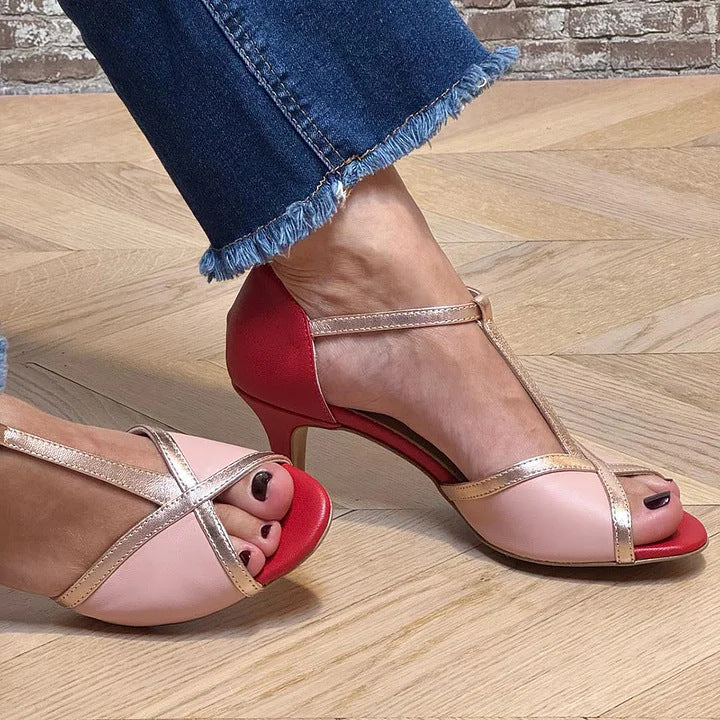 SANDALO ELEGANTE CON CINTURINO A T
