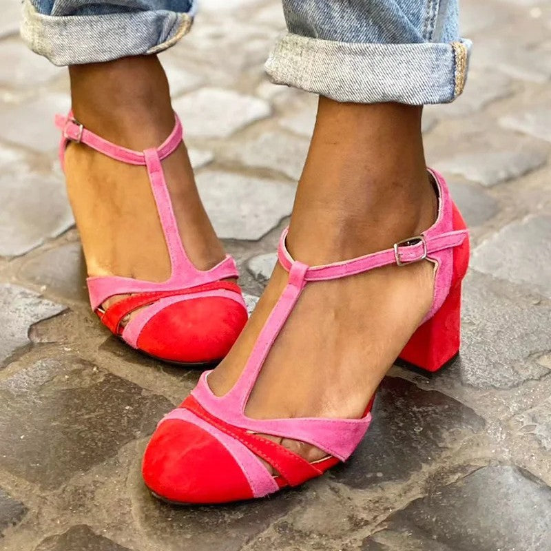 SCARPA CON CINTURINO A T E TACCO STABILE