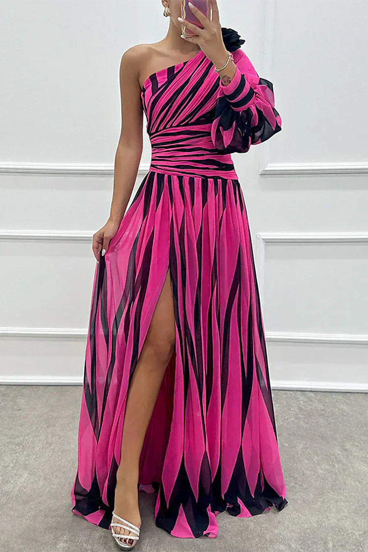 Shiloh - Elegante Vestito Maxi a Strisce con Spalla Scoperta