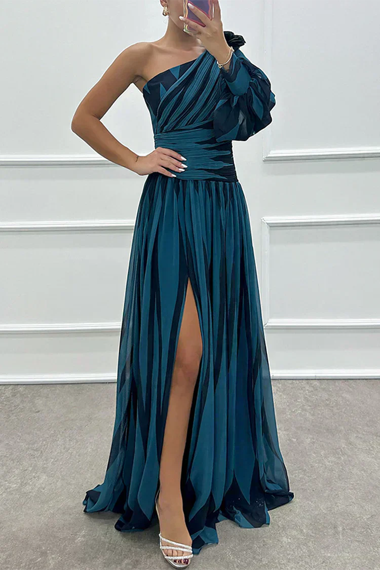 Shiloh - Elegante Vestito Maxi a Strisce con Spalla Scoperta
